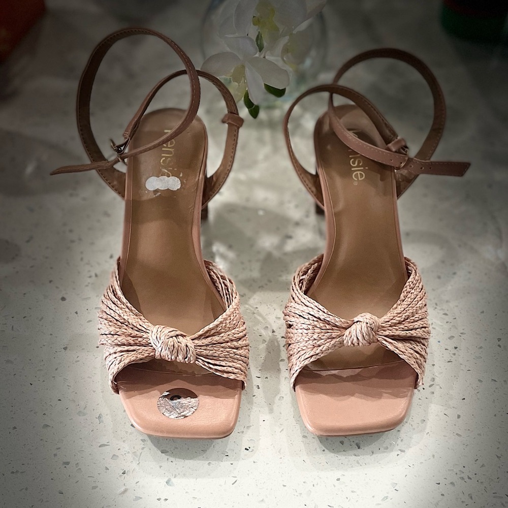 New Kensie Summer sandals 👡